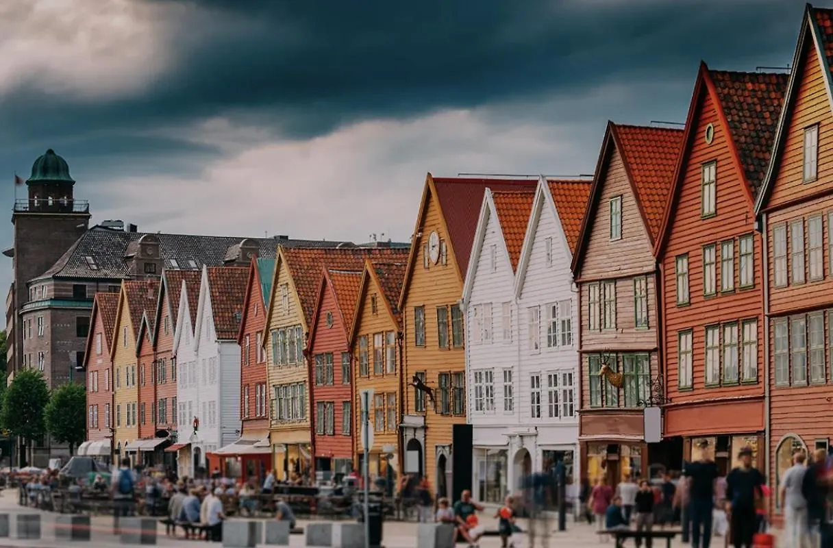 Nyrenovert Bergenshus Med Sjel I Stille Og Vakker Gagate, Midt I Hjertet Av Bergen Sentrum
